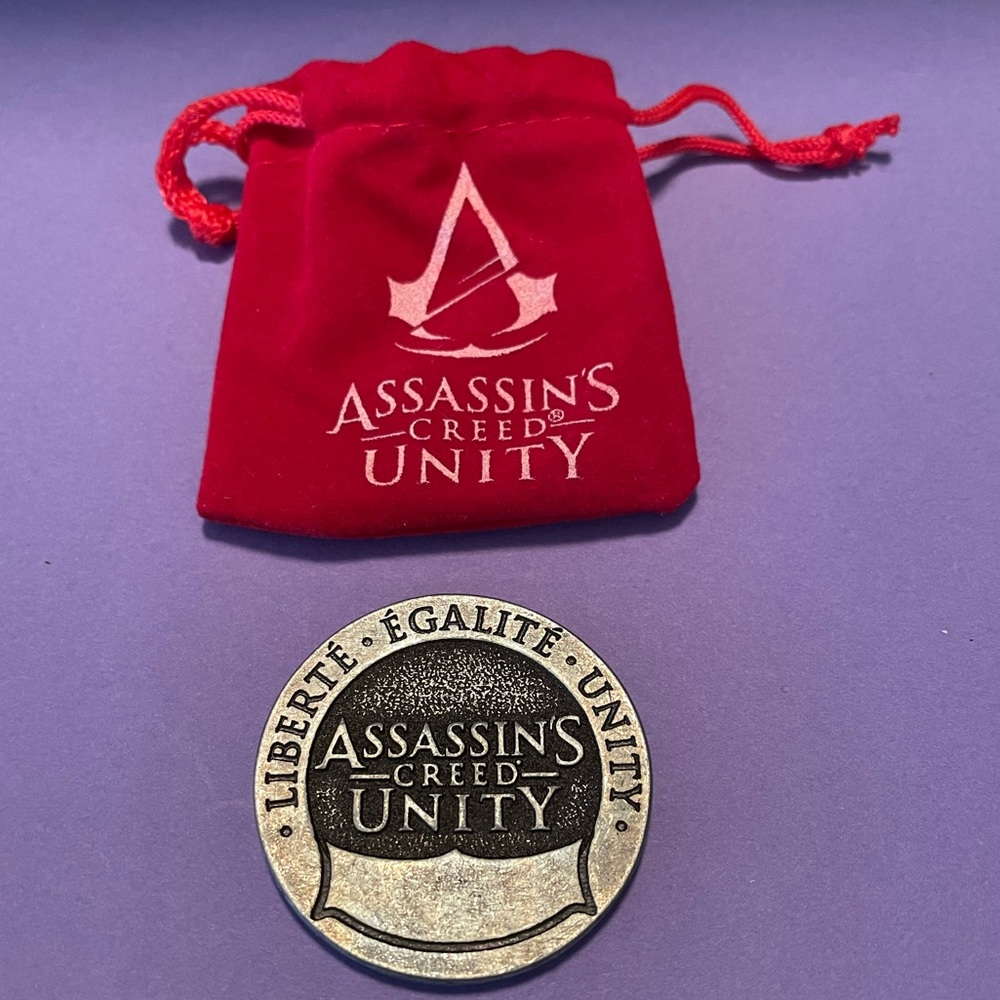 LootCrate Assassins Creed Unity Coin/Medallion